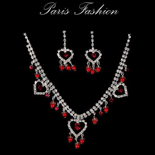 PARURE EN STRASS COEUR rouge