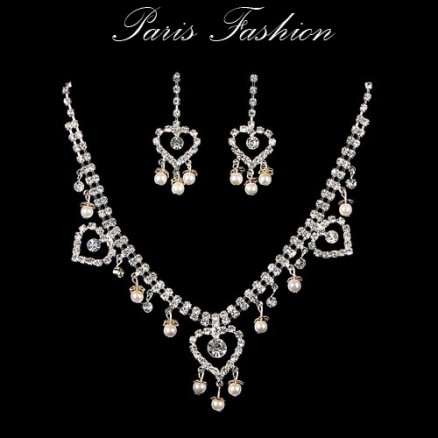 PARURE EN STRASS COEUR
