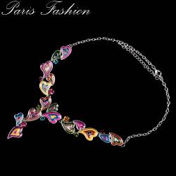 COLLIER EN EMAL ET STRASS DE VERRE color&eacute;